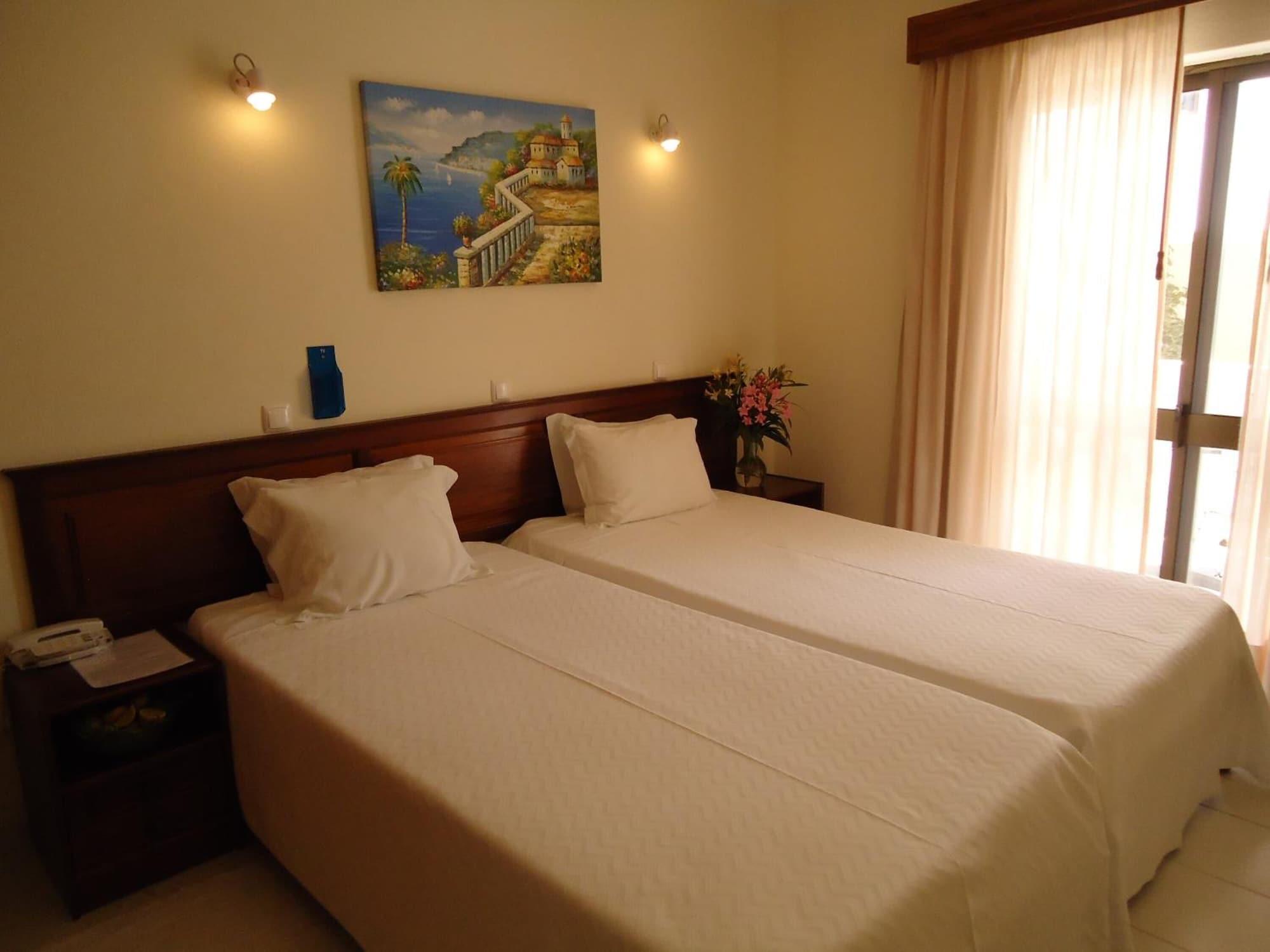 Boutique Hotel Marina S. Roque Lagos Exterior foto